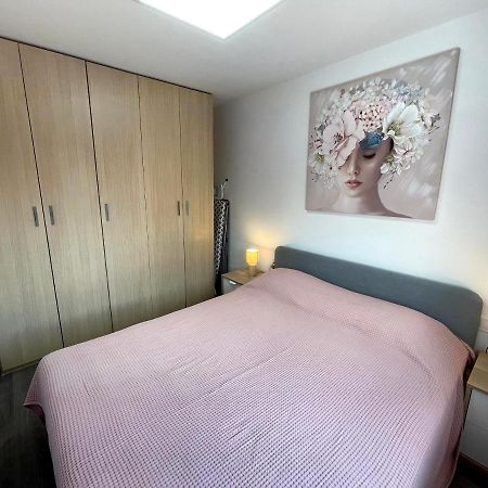 Sant Adria Beach Apartment Wi-Fi Parking Free Sant Adria de Besos Exterior photo